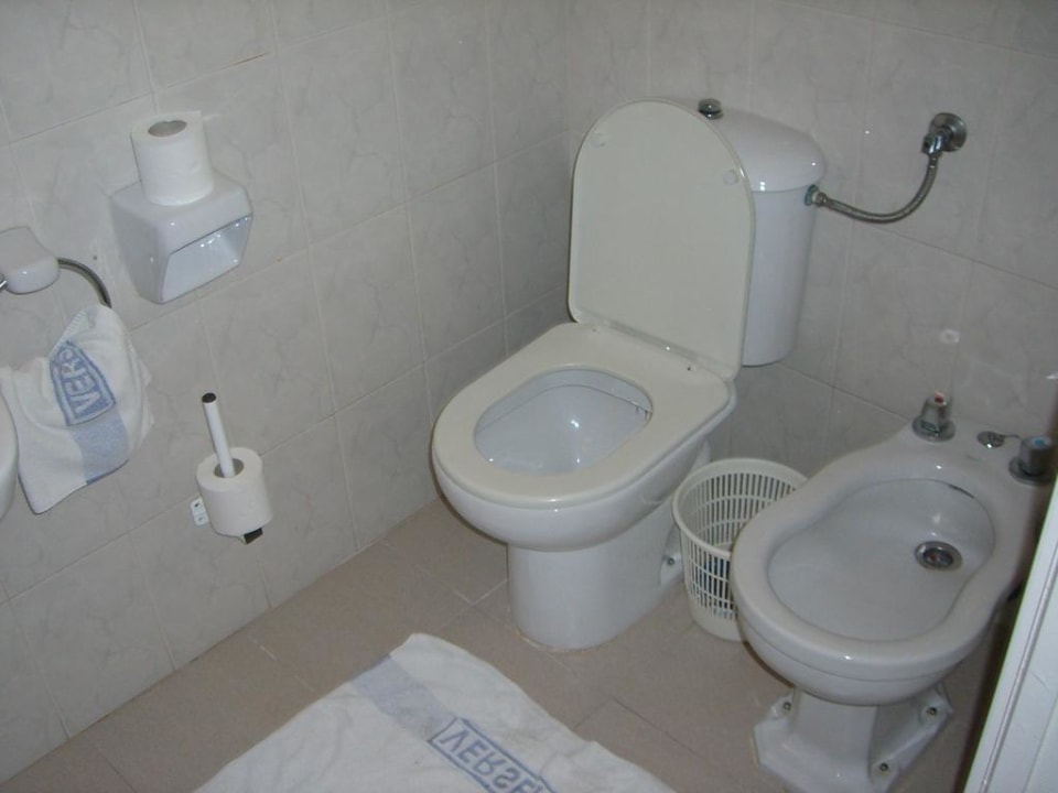 Bad Hotel Figueretas