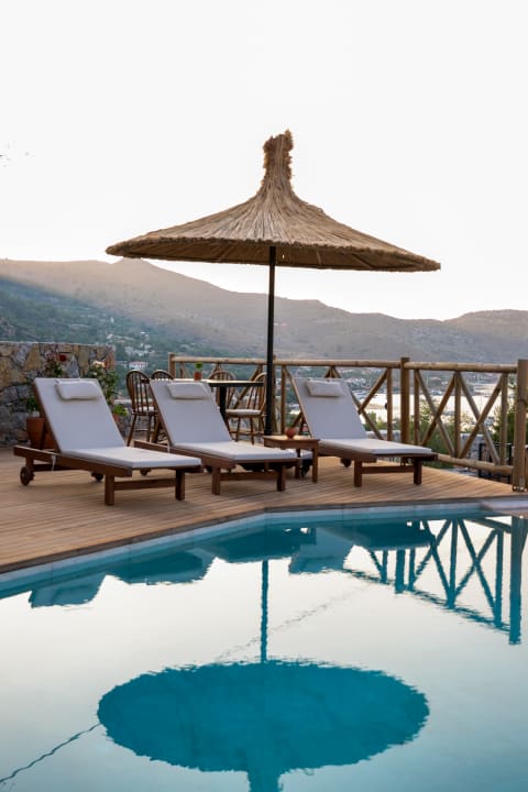 Pool Boho Garden Boutique Hotel