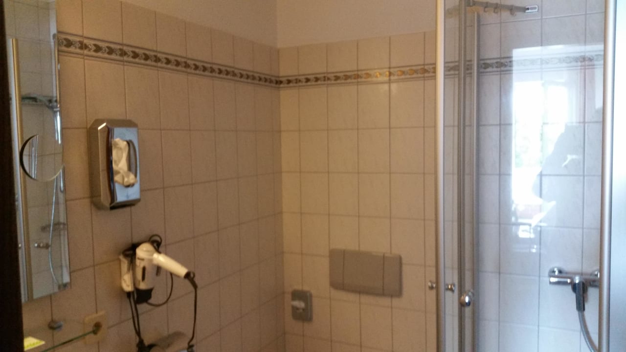 Bad von Zimmer 15 Hotel Seeschwalbe