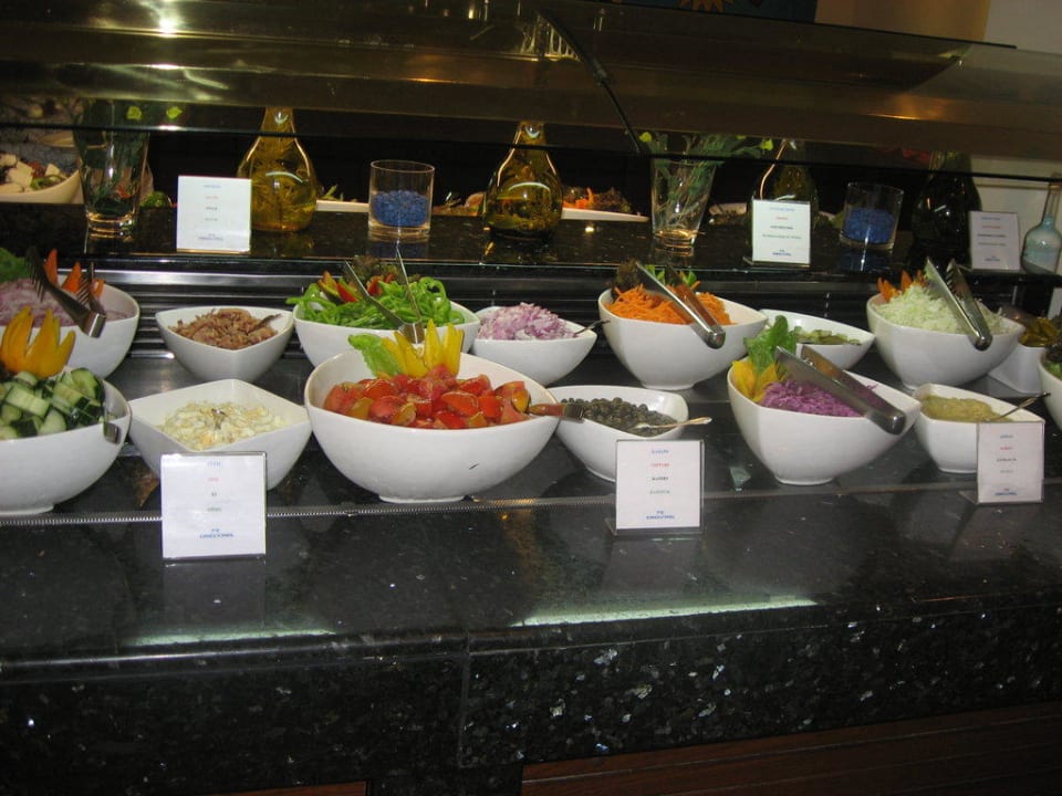 Salatbüffet Grecotel Casa Paradiso