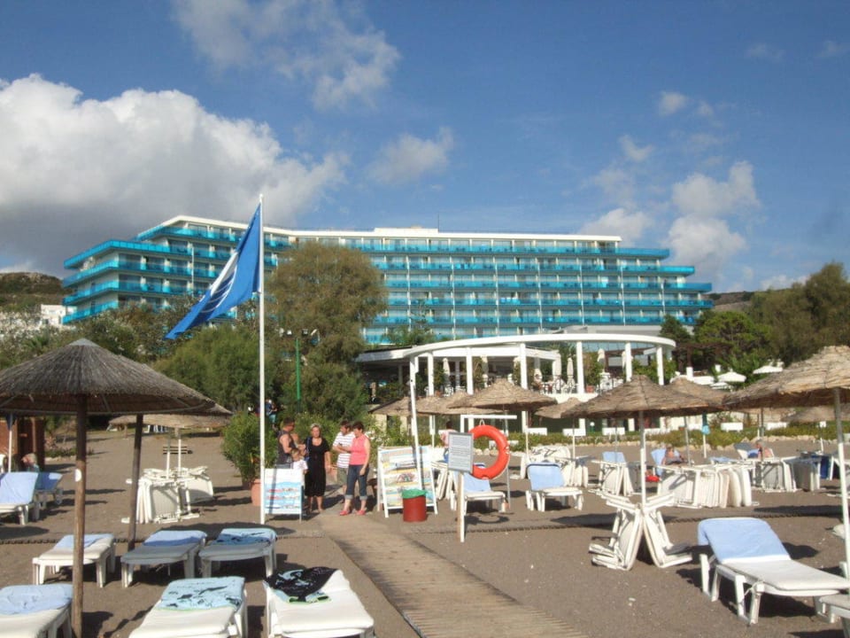 Blick vom Hotelstrand zurück zum Hotel Hotel Calypso Beach
