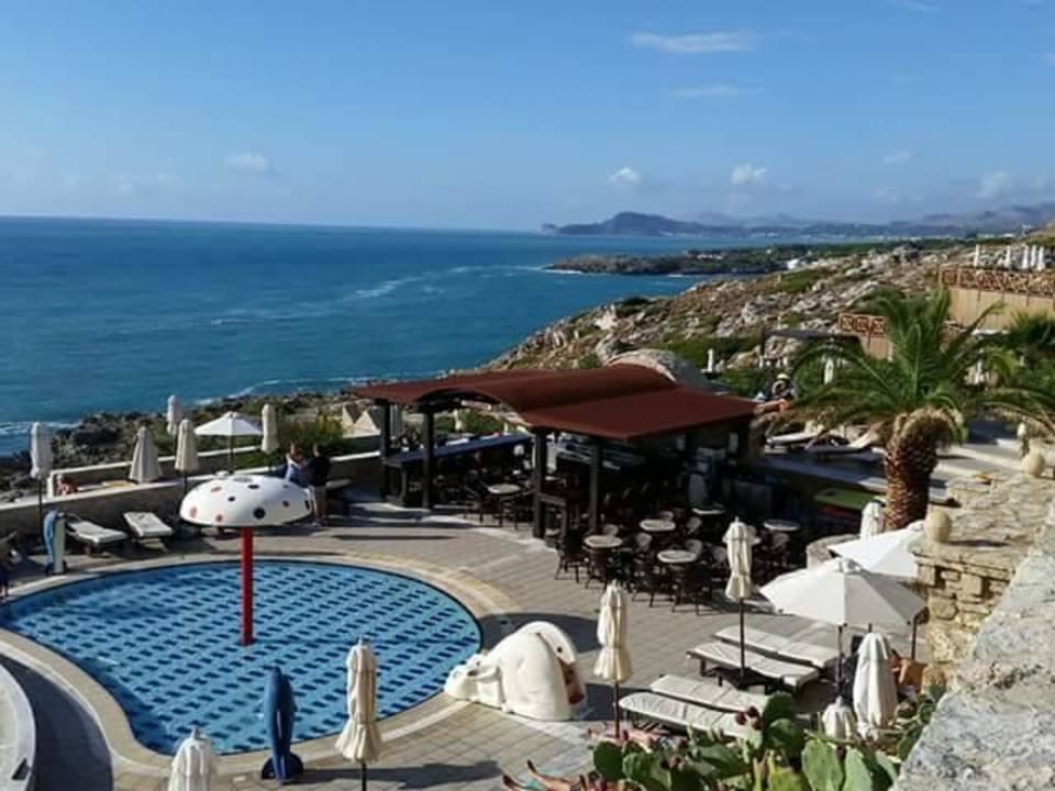 Tolle Poollandschaft Hotel Kalithea Horizon Royal
