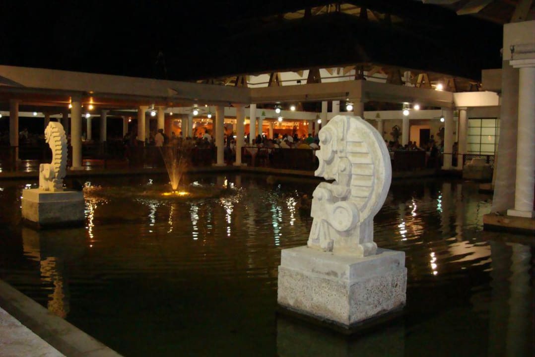 vor dem Restaurant Catalonia Punta Cana - All Inclusive