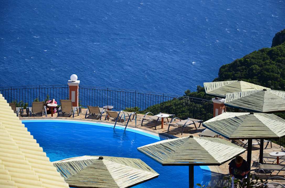 " Golden Fox  " in Paleokastritsa   Hotel Golden Fox