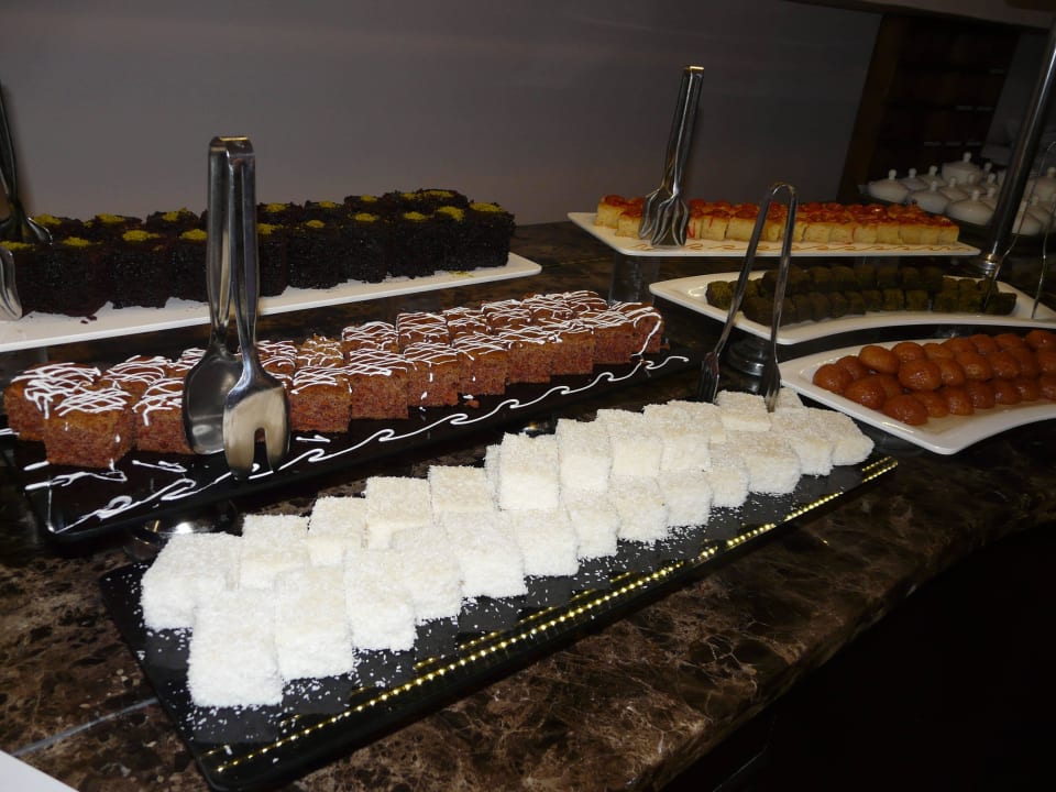 Dessert Hotel Le Chateau Lambousa