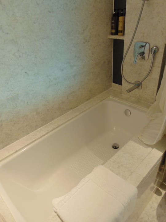 Zimmer Harbour Grand Kowloon