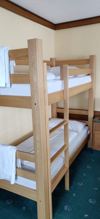 Zimmer Mountain Hostel