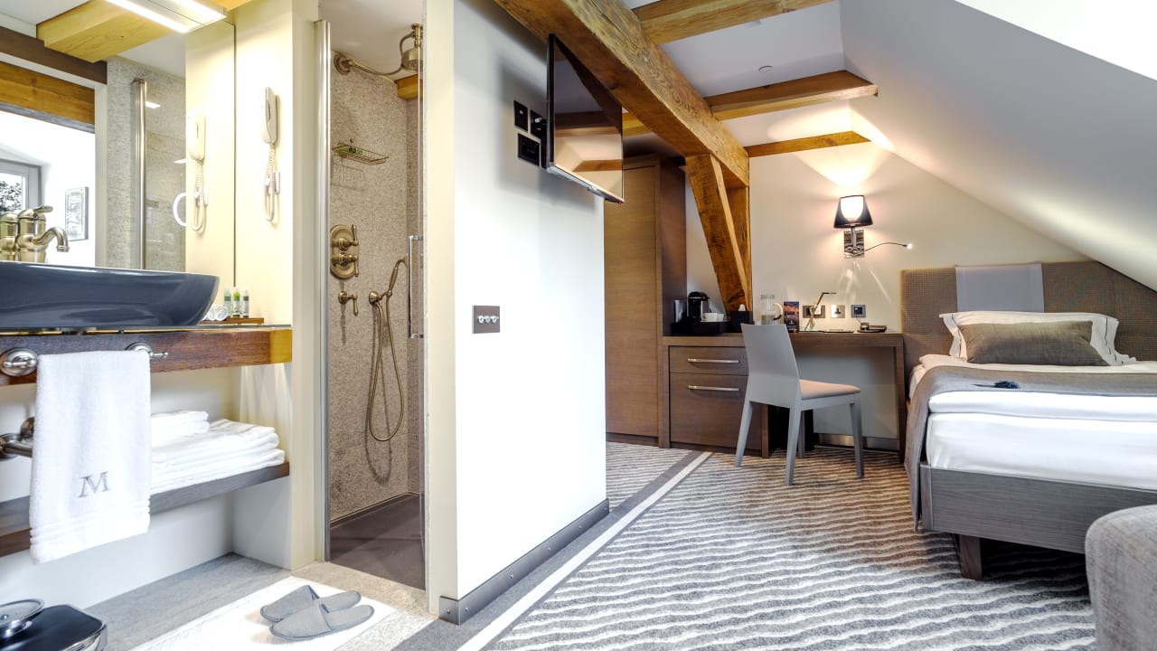 Zimmer Michaelson Boutique Hotel