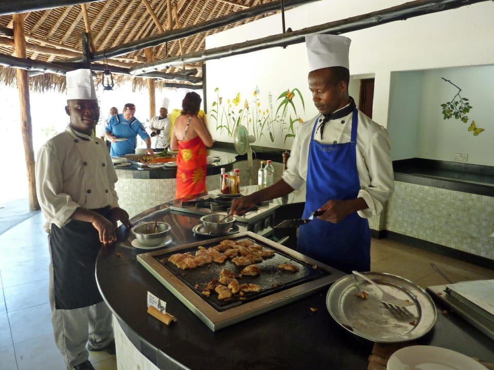 Frisch gegrilltes zum Lunch Hotel Papillon Lagoon Reef