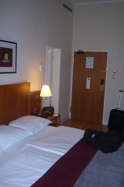 Das zweite Zimmer, nach der Beanstandung! Crowne Plaza ® Hamburg - City Alster