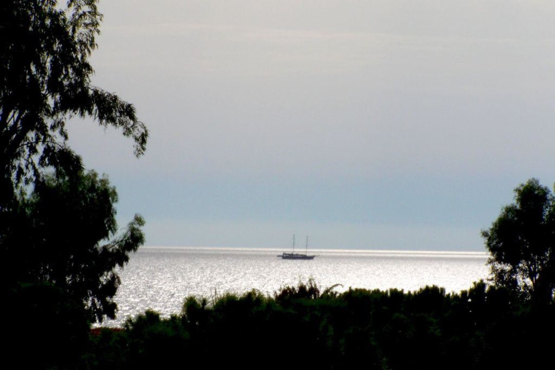 Sunset Club Turtas Beach Hotel