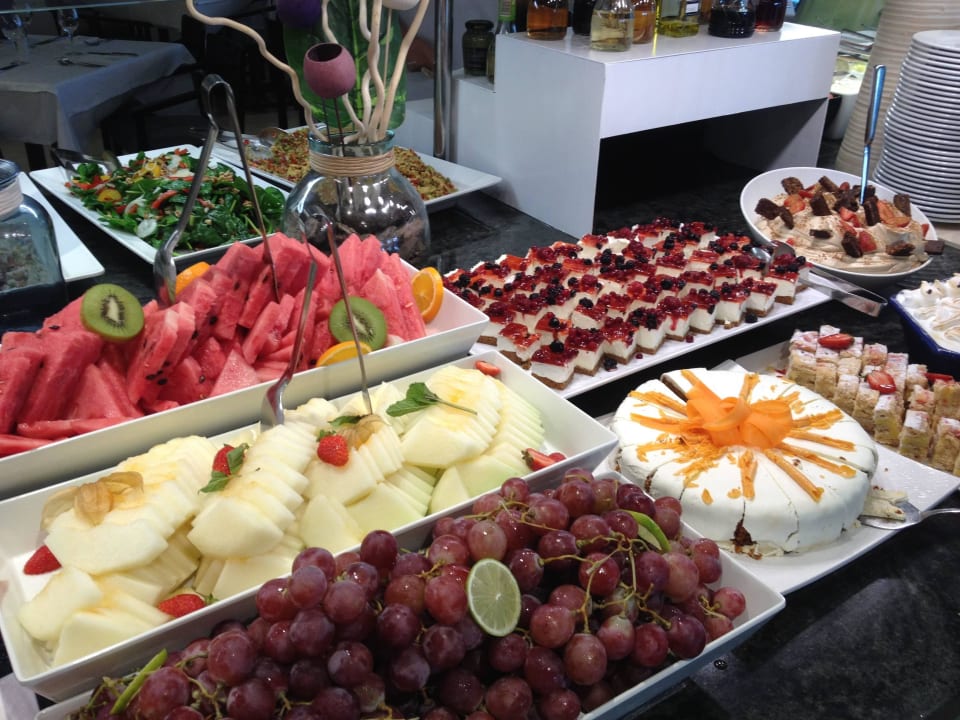 Büffet Aparthotel Fontanellas Playa