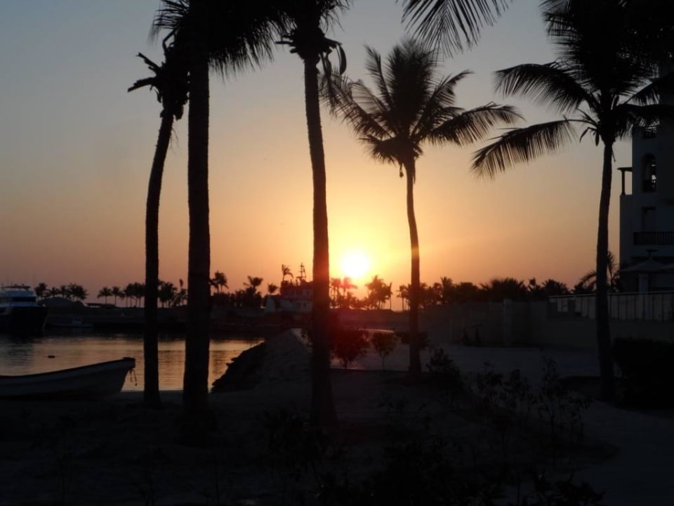 Sundowner Fanar Hotel & Residences Salalah Beach