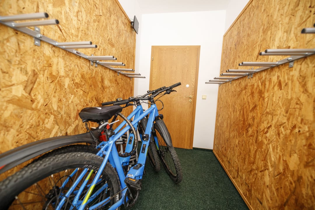 Sport & Freizeit Wellness Pension 7