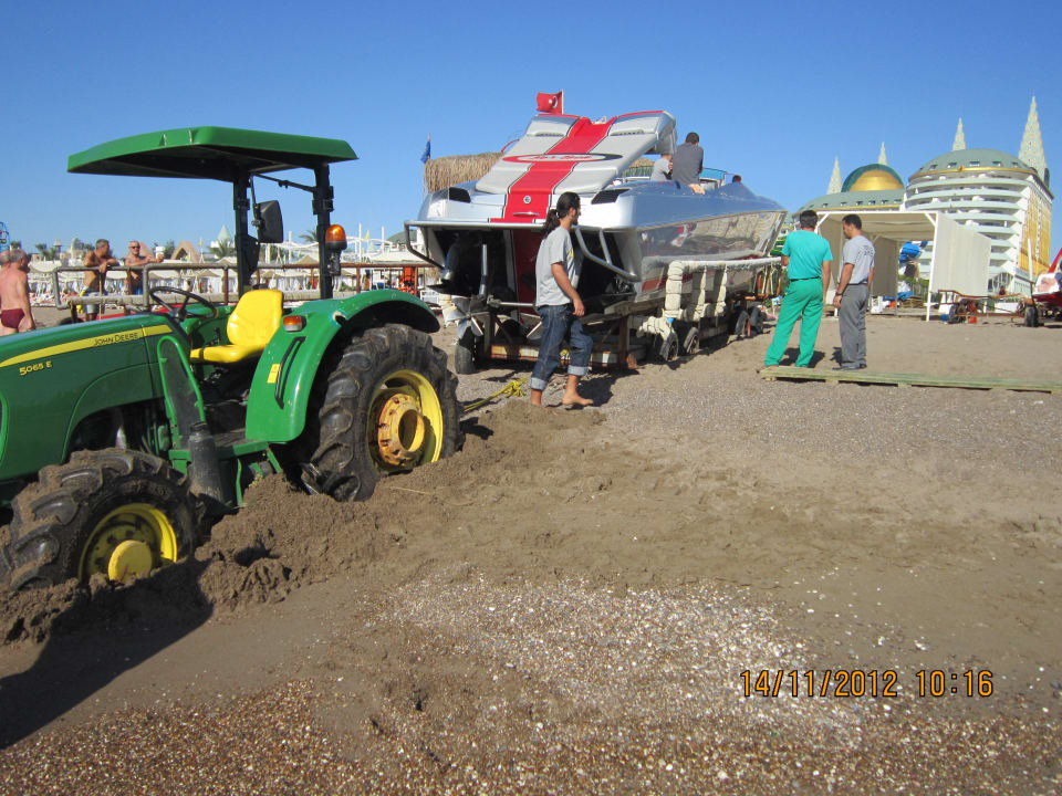 6 Stunden Boot zu Wasser lassen Hotel Delphin Imperial