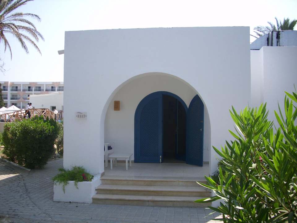 Bungalow, direkt an Pool und Strandnähe Royal Lido Resort & Spa
