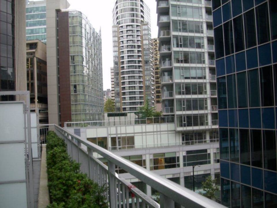 Ausblick (Terrasse) Hotel Coast Coal Harbour