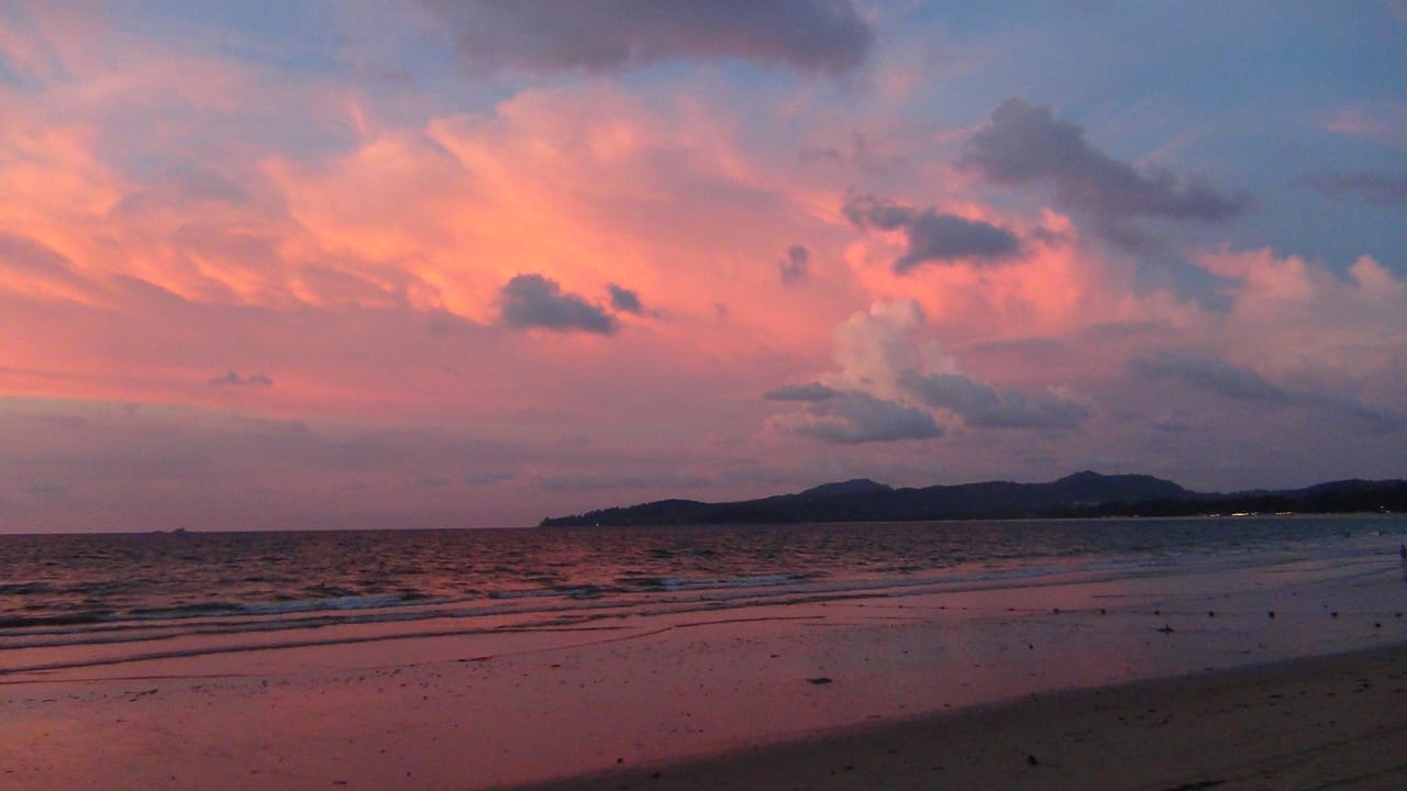 Sonnenuntergang am Hotel-Strand Best Western Premier Bangtao Beach Resort & Spa