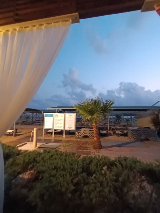 Strand Port Side Resort Hotel
