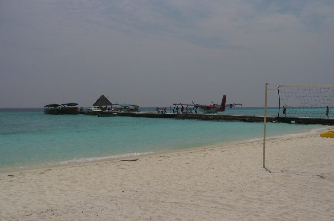 Der Steg, von meiner Liege aus fotographiert Summer Island Maldives