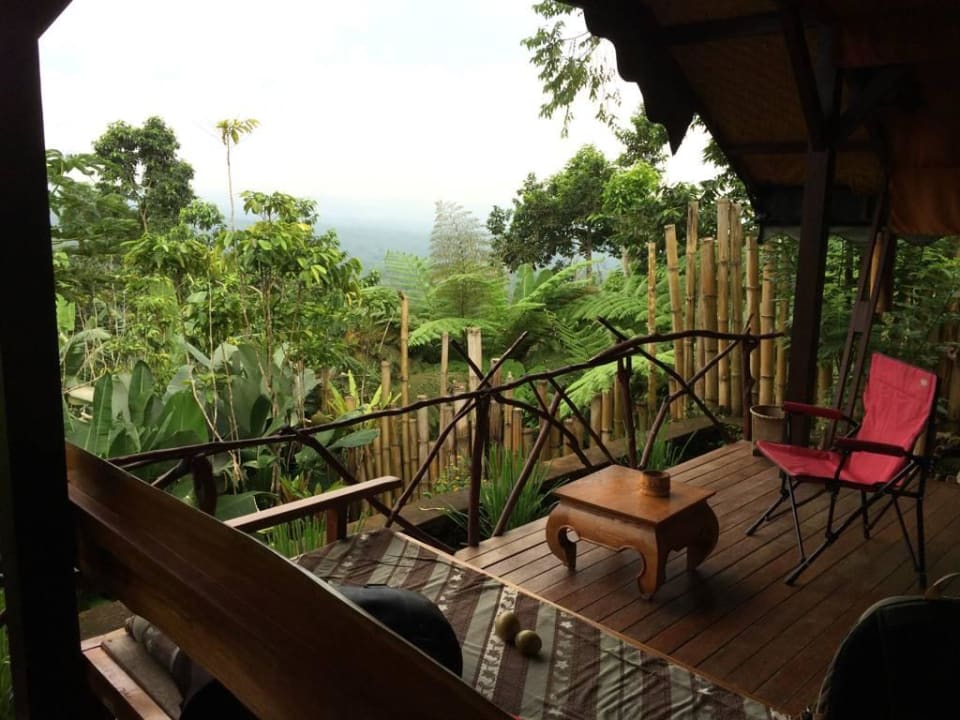 Ausblick vom Zelt Sang Giri - Mountain Glamping Camp