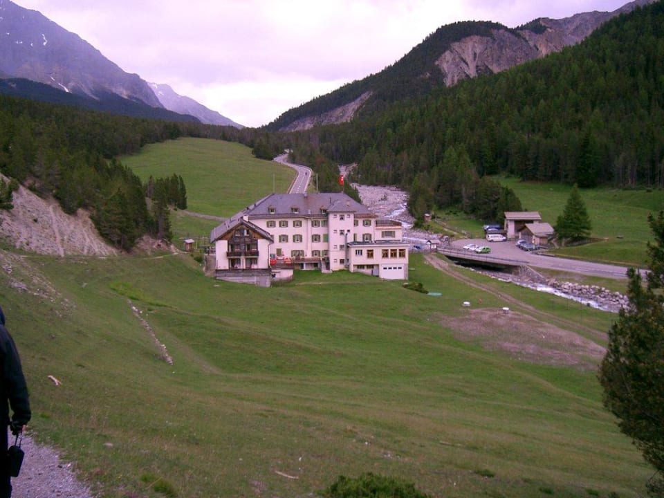 Hotel Aussenansicht Landschaft Hotel Il Fuorn