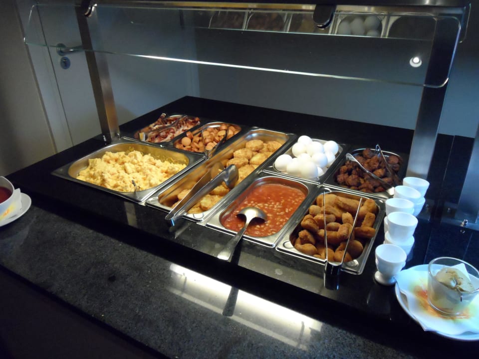 Frühstücksbuffet Leonardo Hotel Hamburg Elbbrücken