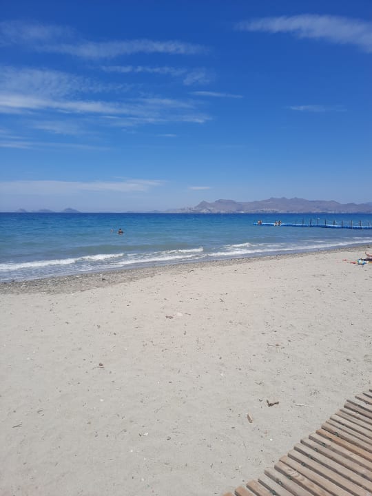 Strand Blue Lagoon Resort