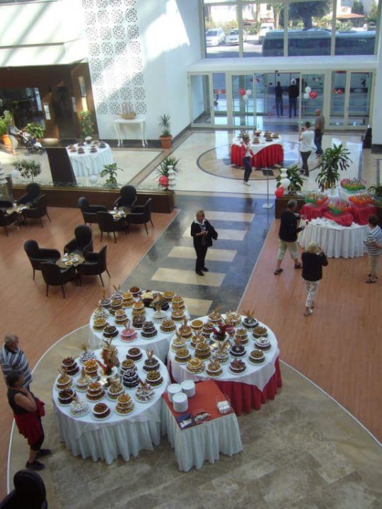 Lobby während des Opferfestes Seaden Sea World Resort & Spa