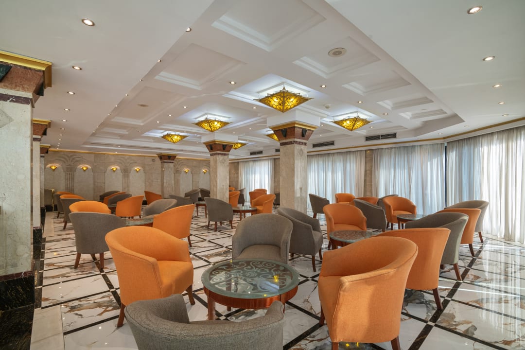 Lobby JAZ Pyramids Resort