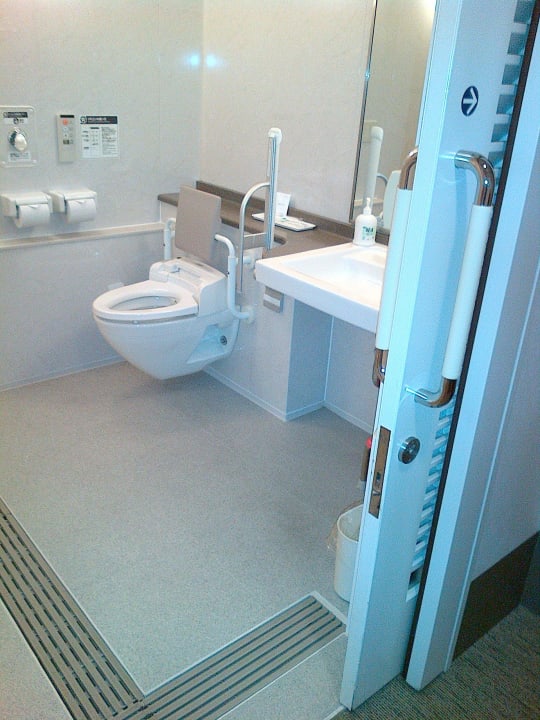 Behindertengerechtes Badf Hotel Big i