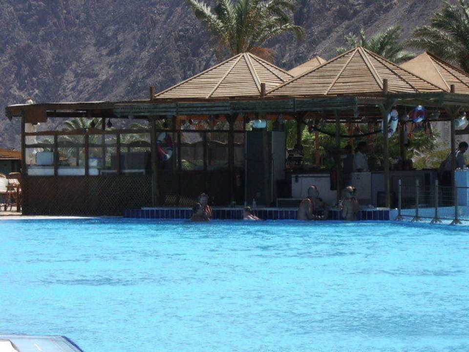 Poolbar Happy Life Village