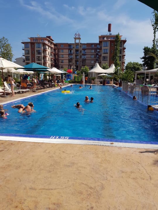 Pool Tarsis Club