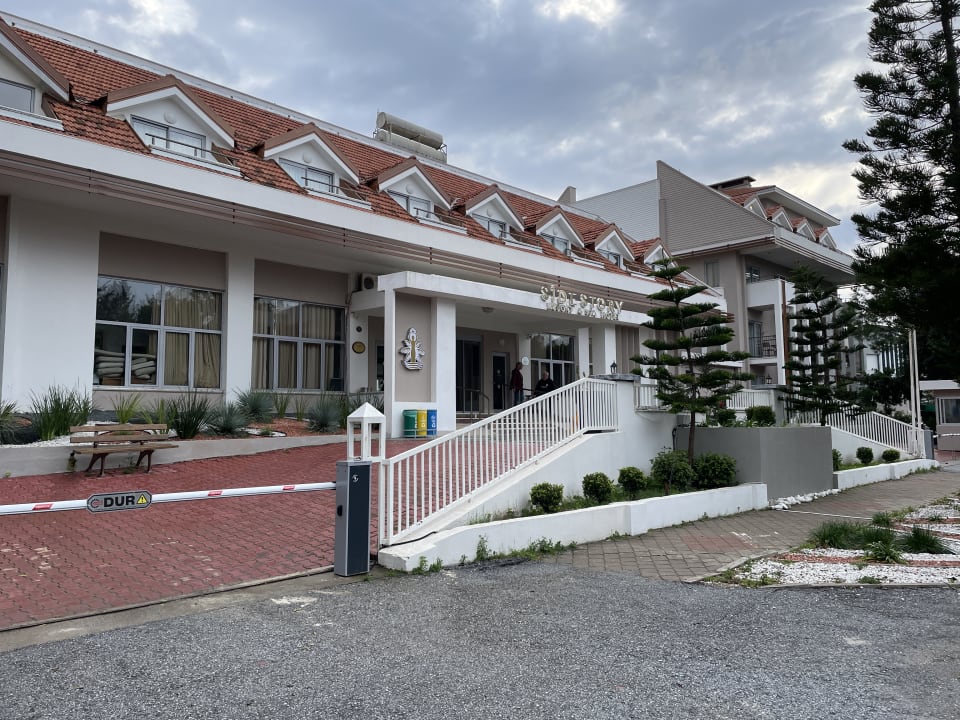 Außenansicht Side Story Resort & Spa