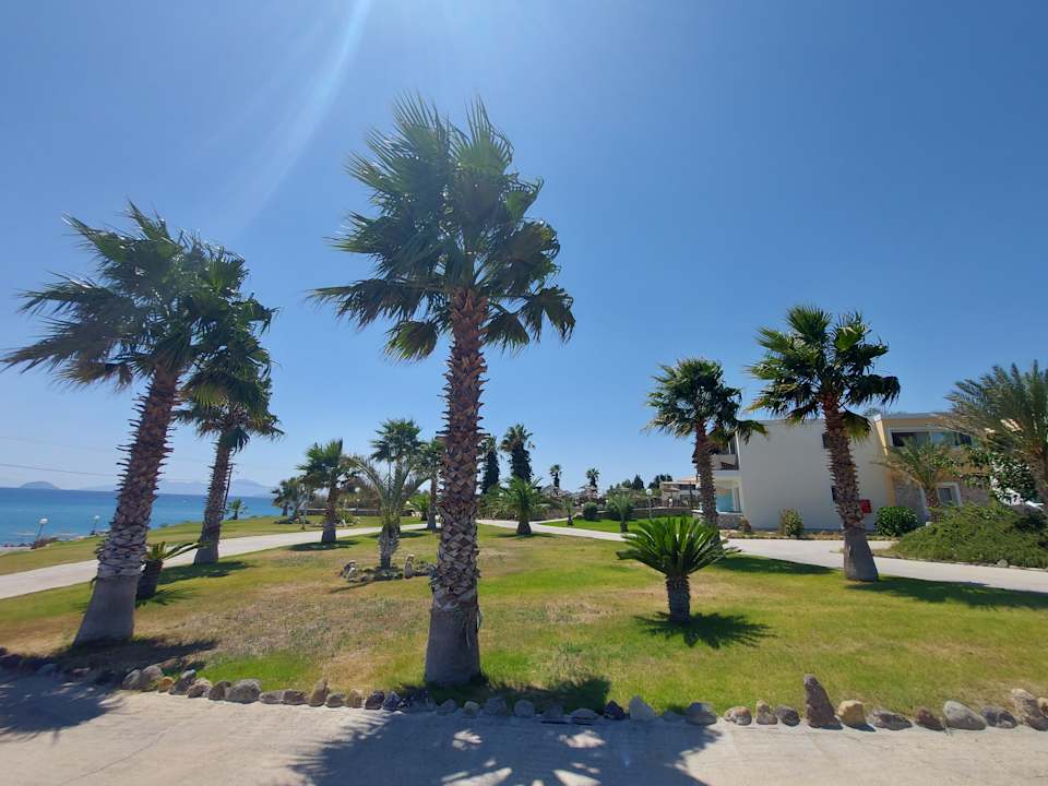 Außenansicht Grand Blue Beach Hotel