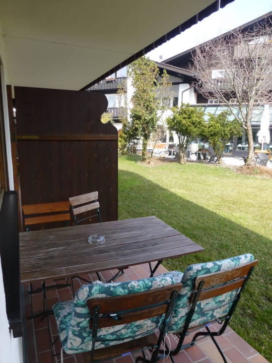 Терраса перед номером HYPERION Hotel Garmisch-Partenkirchen