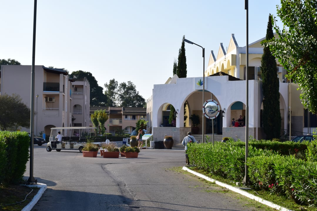 Außenansicht Sandy Beach Resort