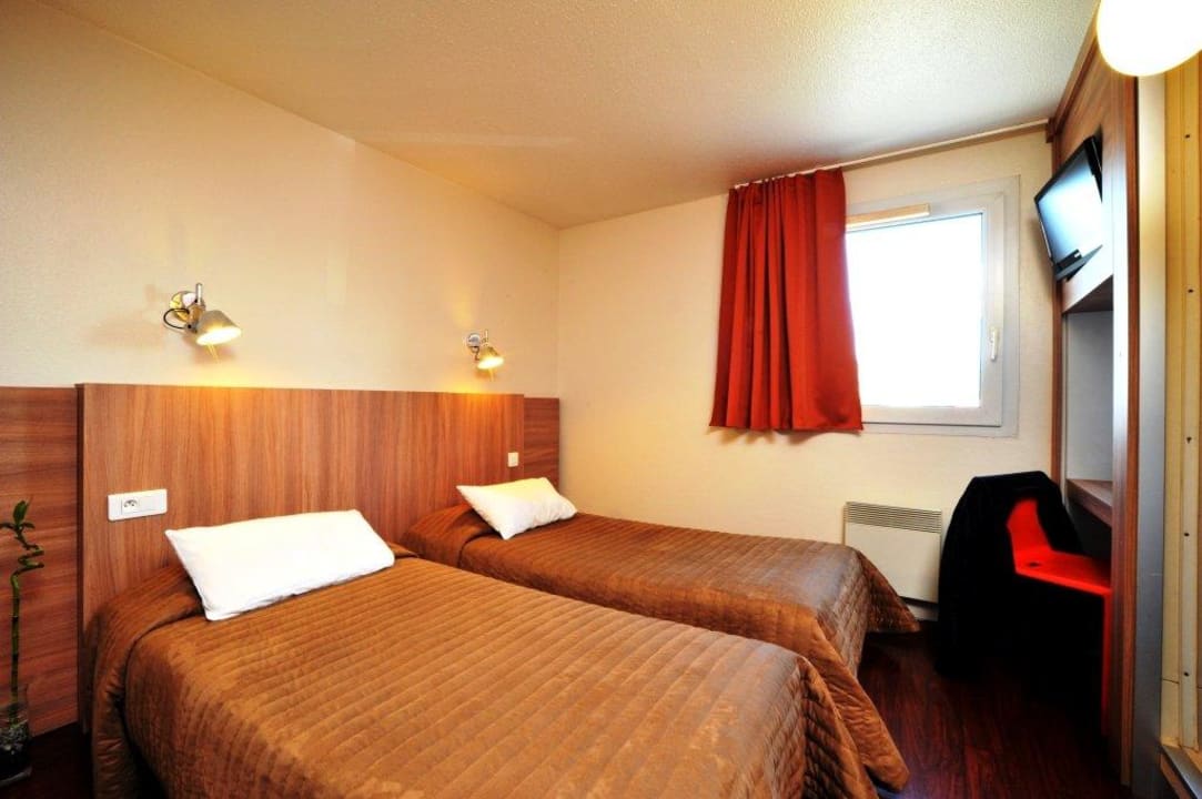 Chambre 2 lits simples Hotel Balladins Agen