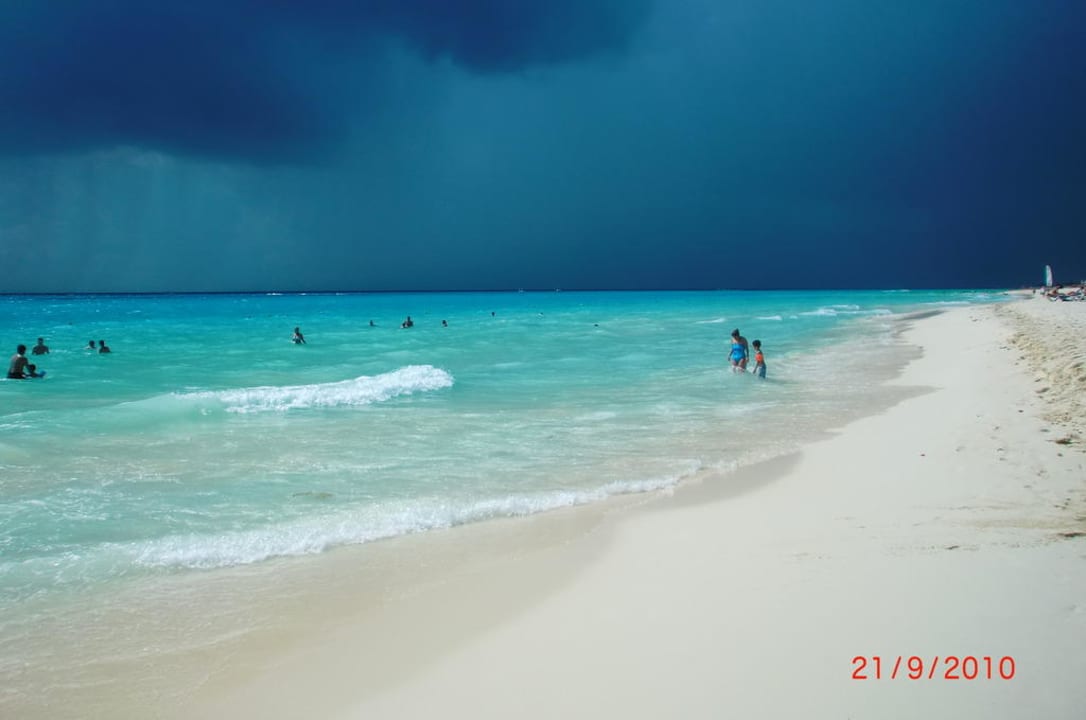Kurz vor dem Regen Viva Azteca by Wyndham - All Inclusive Resort