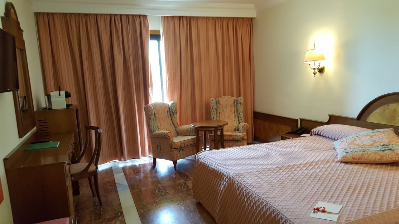 Zimmer Hotel Serrano Palace