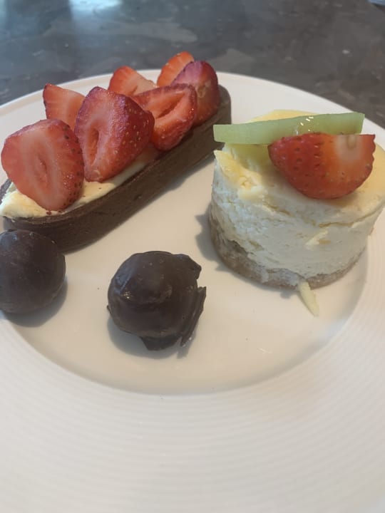 Gastro Hotel Miramare Beach