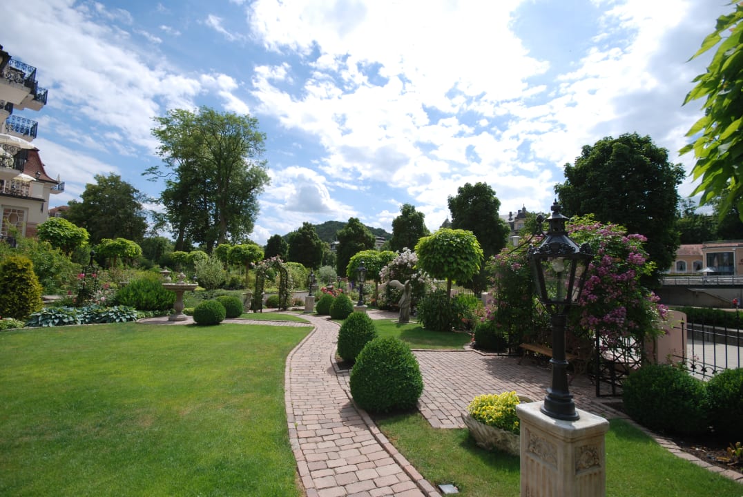 Gartenanlage Hotel Residenz am Rosengarten