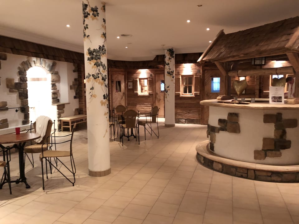 Sport & Freizeit Waidringer Hof · 1. Tiroler Glückshotel