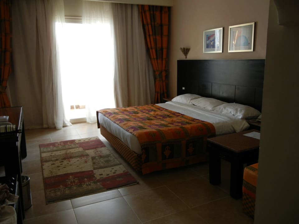 Große schicke Zimmer Pickalbatros Palace Resort