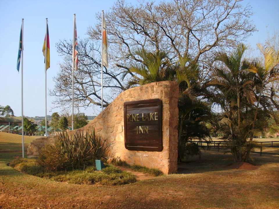 Anlageneingang Pine Lake Inn