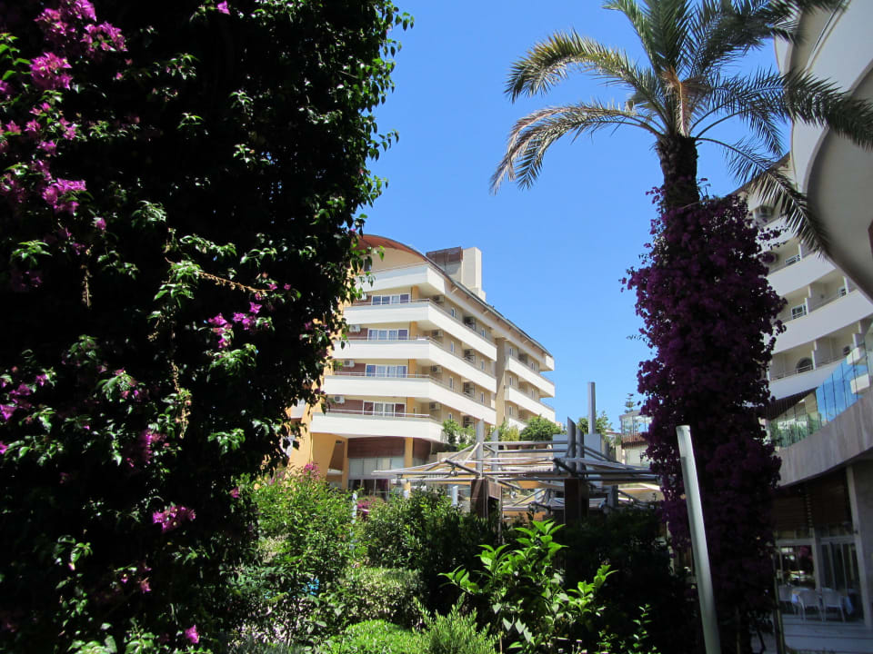 Super Garten Alaiye Resort & Spa