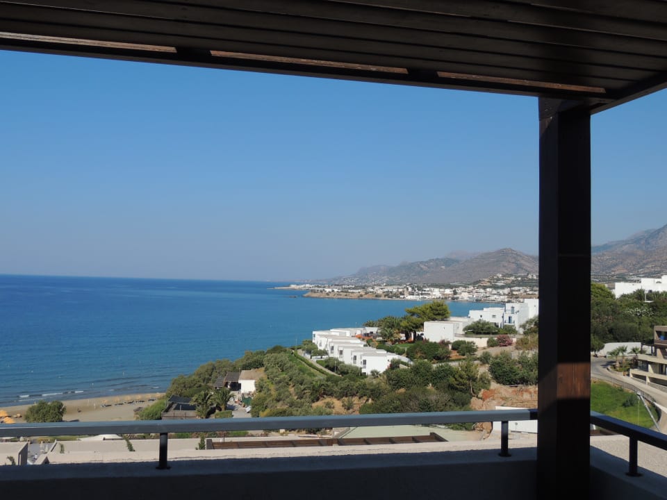 Widok z tarasu Atlantica Mikri Poli Crete