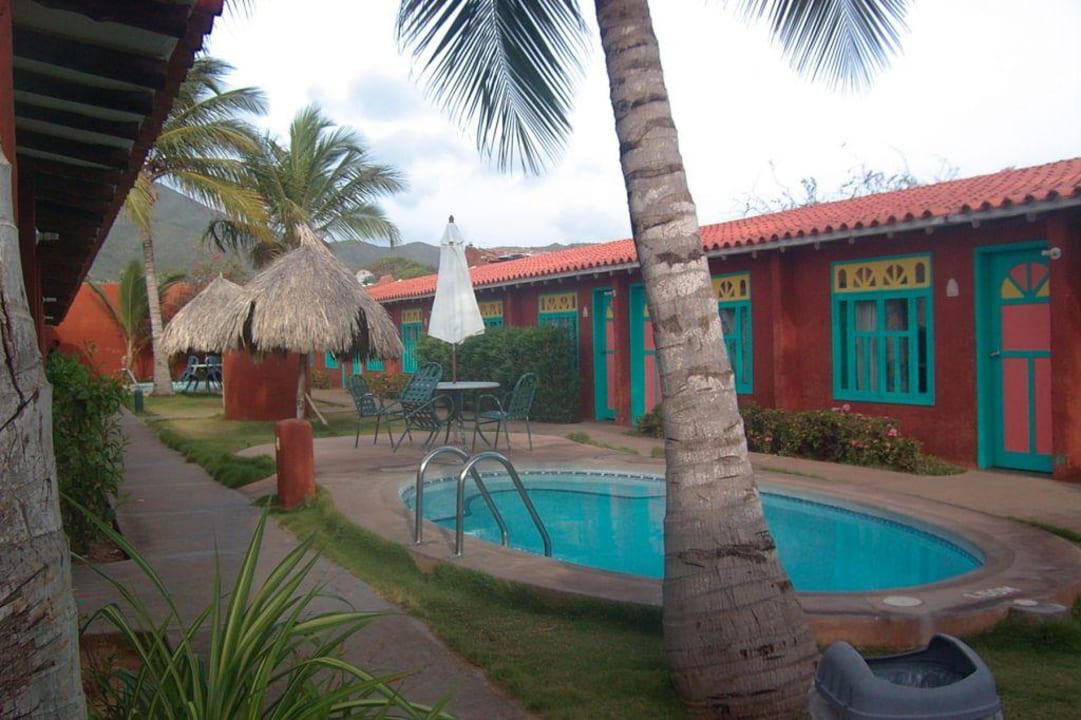 Jaquzzi Hotel Flamenco Villas / Beach Club