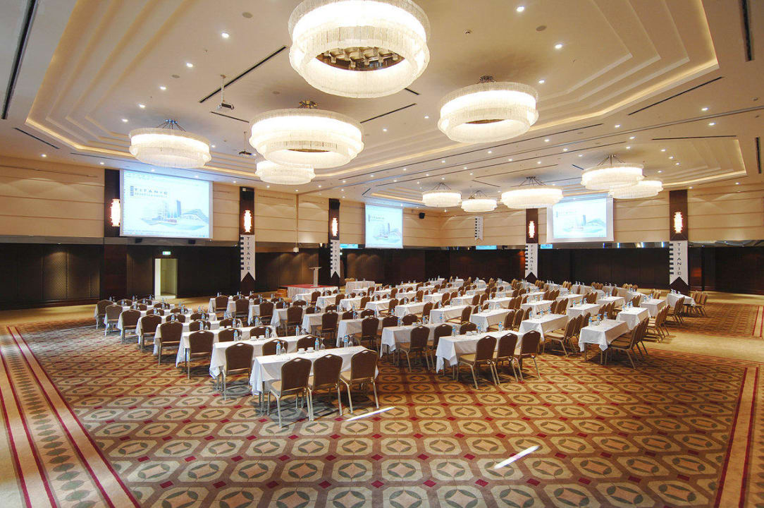 Karina Ballroom Titanic Business Kartal