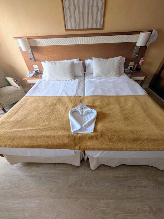 Zimmer allsun Hotel Lucana